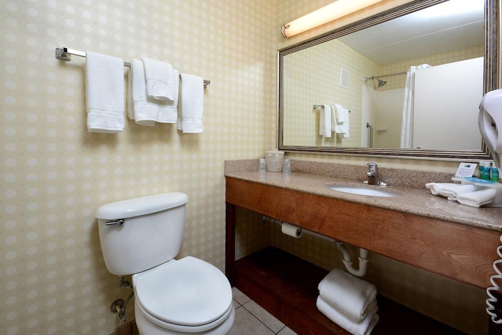 Holiday Inn Express Lynchburg By Ihg Luaran gambar