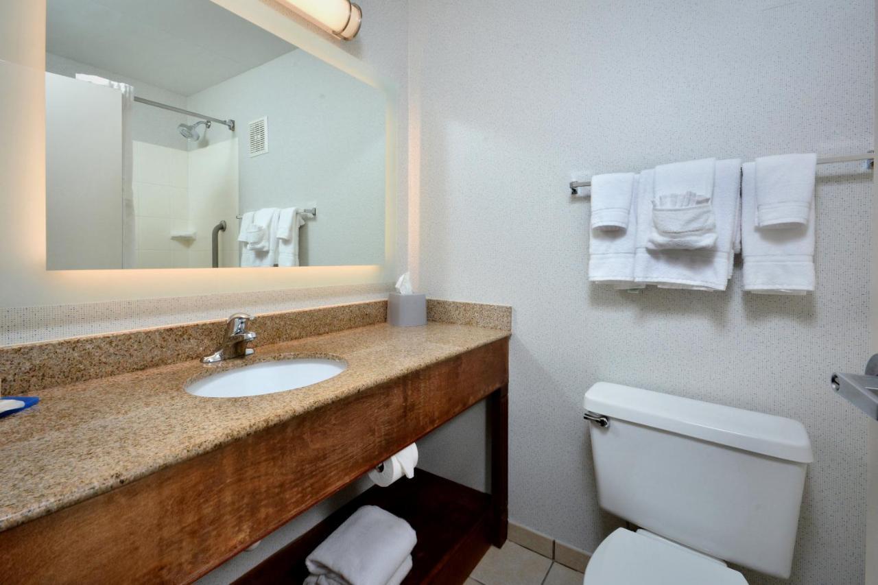Holiday Inn Express Lynchburg By Ihg Luaran gambar